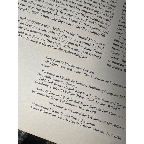 Annie Oakley And Buffalo Bill Paper Dolls In Full Color Book By Tom Tierney - Picture 6 of 7